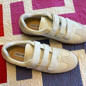 Steve Maddens women shoes size 8.5 style Momentum